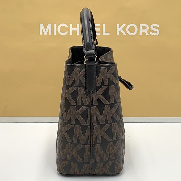 MICHAEL KORS SURI MEDIUM BUCKET MESSENGER BAG BROWN/BLACK SIGNATURE - Picture 6 of 16